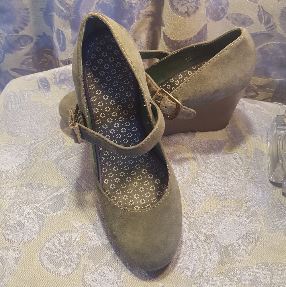 Green Wedge Heels